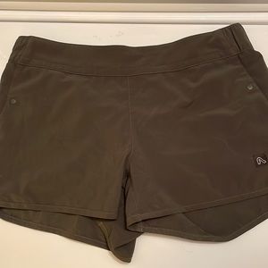 Flylow Women’s Summer Shorts - olive green